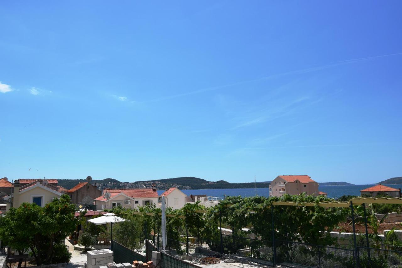 Villa Marta'S - Marta I Trogir Exterior foto