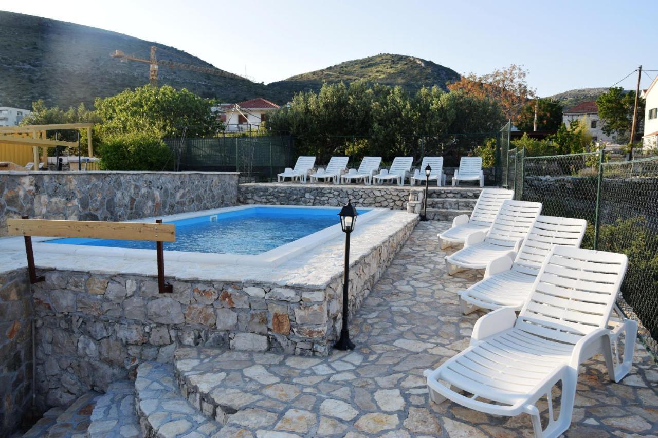 Villa Marta'S - Marta I Trogir Exterior foto